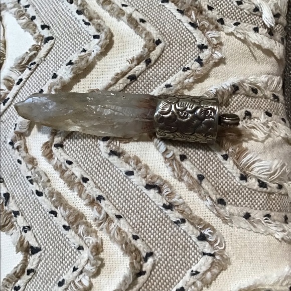 Large Vintage Quartz Crystal - Picture 6 of 9